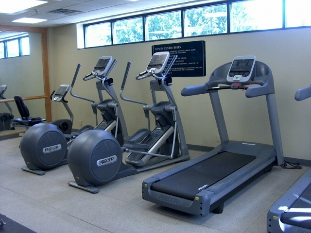 Hotel Fitness Facility at Embassy Suites